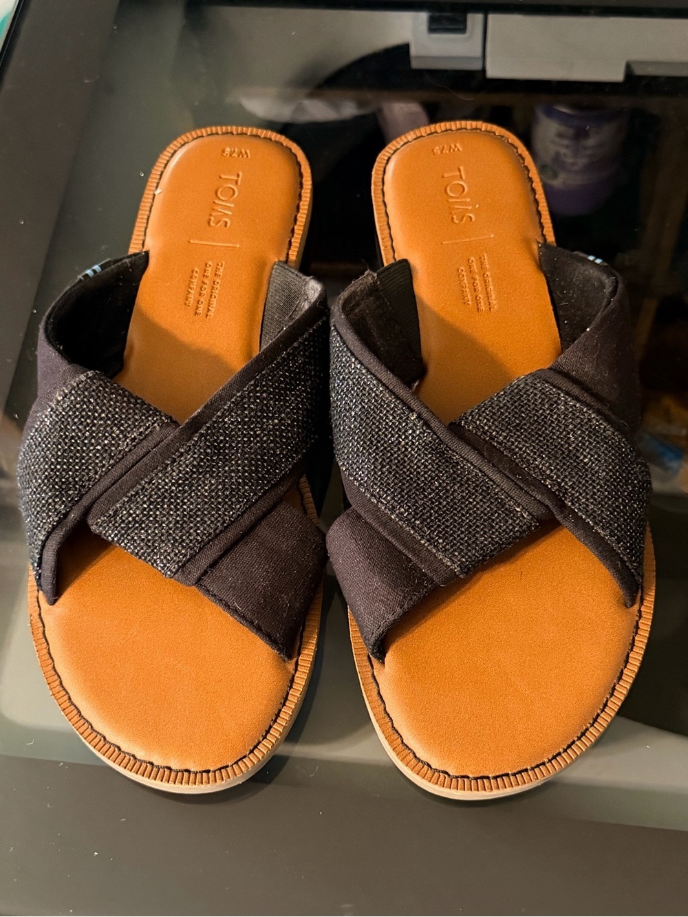 NWOT TOMS Black Woven Crisscross Slide Sandals Women’s Size 7.5 Flat Slip On